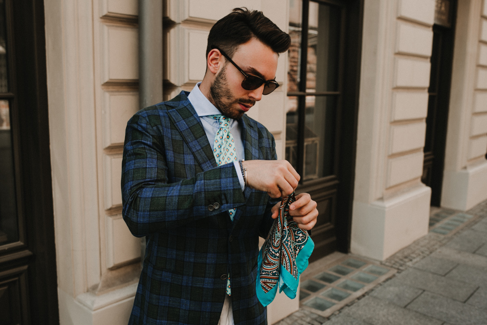 Linen outfit, Kiton tie, Santoni shoes, Tom Ford Sunglasses, Davide Made to Measure jacket